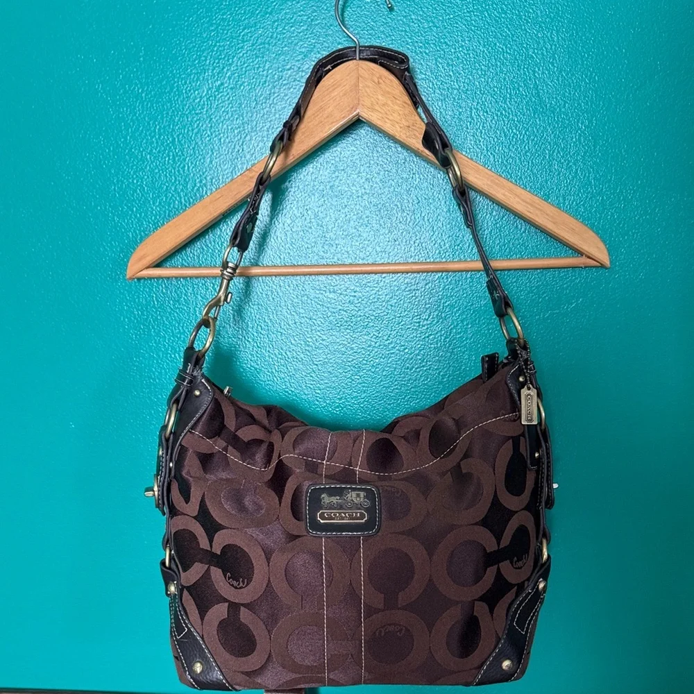 ๐๐ป๐ค๐Coach Dark Brown Patterned Shoulder Bag - Picture 1 of 16